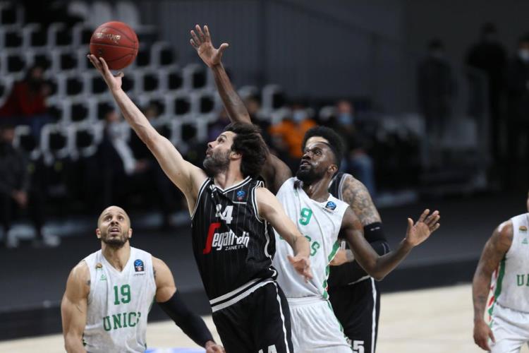 I cambi difensivi dell'Unics Kazan